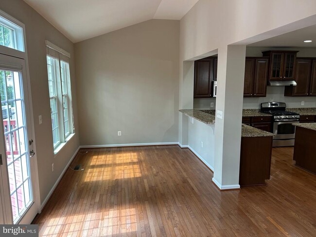 Foto del edificio - 45901 Peach Oak Terrace