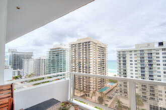 Building Photo - 5700 Collins Ave