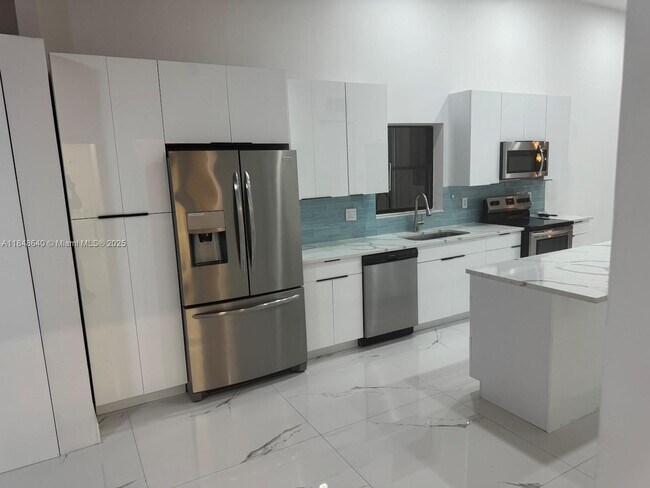 Foto del edificio - 2671 S Parkview Dr