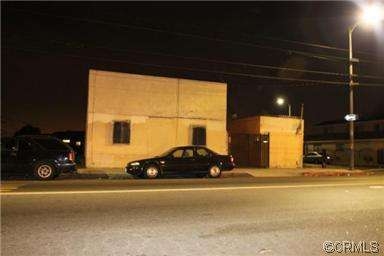 Building Photo - 2250 E 103rd St