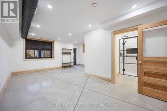 Building Photo - 67 Shannon St