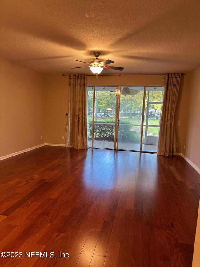 Building Photo - 13395 Stone Pond Dr