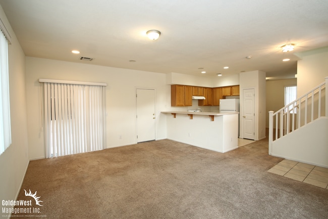 Building Photo - Charming 3Bdm 2.5Ba Two-Story Home in the ...