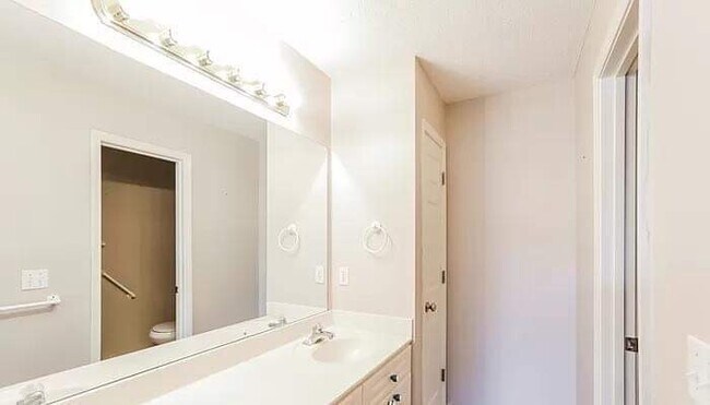Foto del edificio - 3505 NW 85th Ter