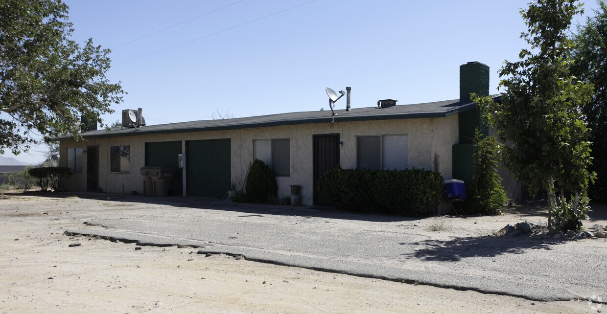Primary Photo - 14986-14996 Sequoia Ave