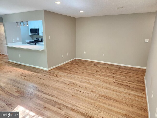Building Photo - 3772 Bel Pre Rd