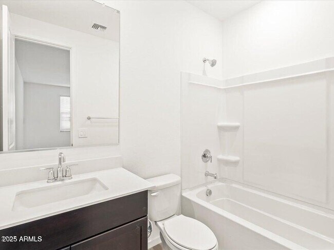 Foto del edificio - 4211 W Lisa Ln