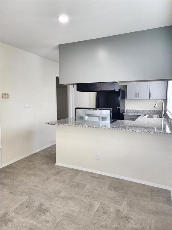 Foto del edificio - 12804 Copper Cliff Ave