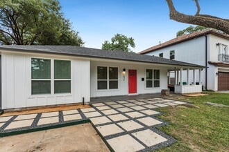 Building Photo - 1834 Norcrest Dr