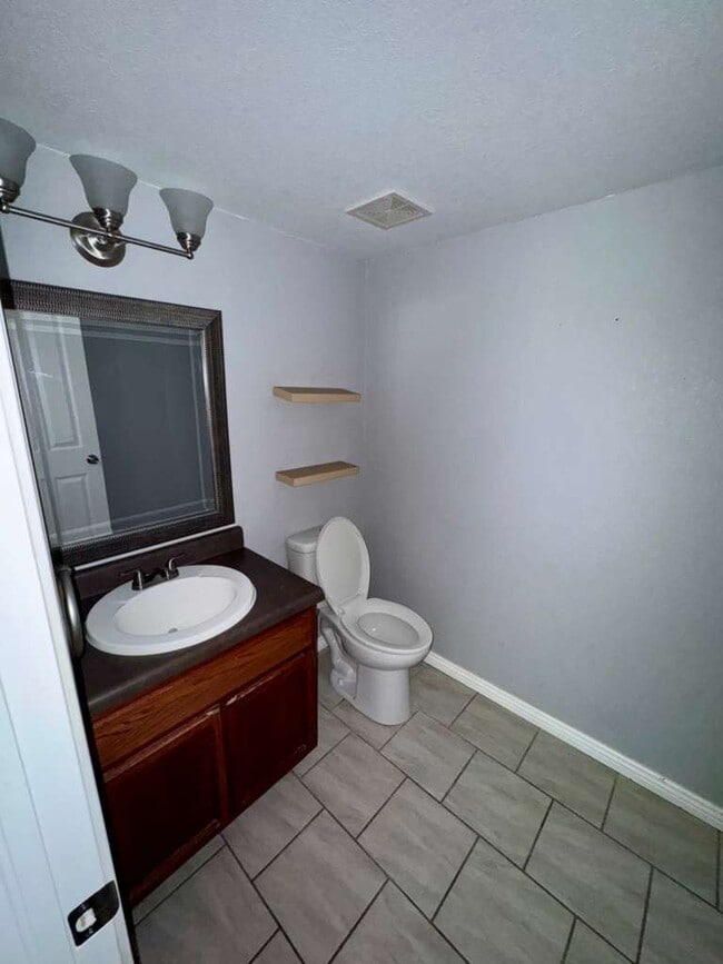 Building Photo - 2817 Talking Rock Pl