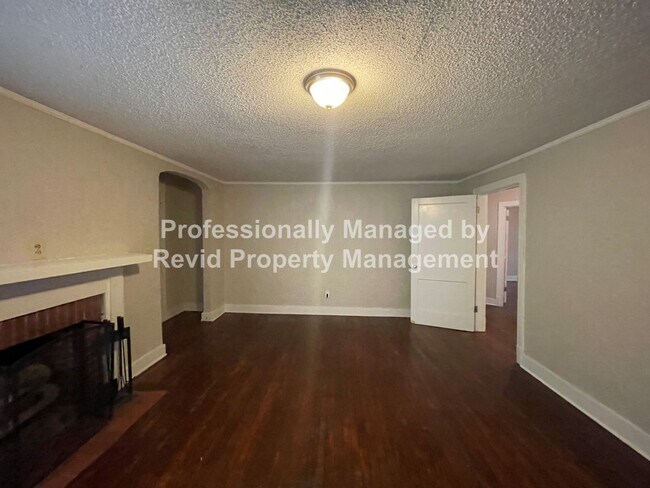 Foto del edificio - 4 Bedroom 2 Bath Home!!! Section 8 Welcome!