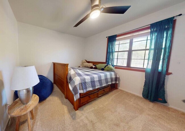 Foto del edificio - 1917 Green Meadows Cir