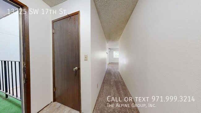 Building Photo - 13325 SW 17th St