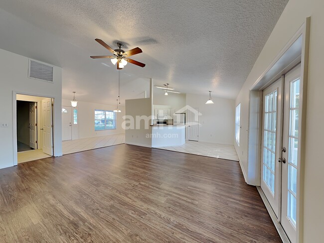 Building Photo - 33751 Silver Pine Drive