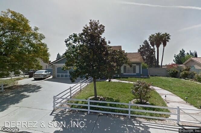 Primary Photo - 4 br, 2.5 bath House - 229 COTTONWOOD AVE