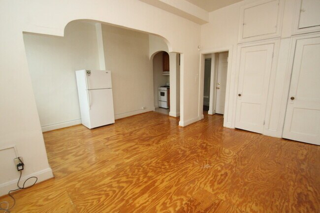 Foto del edificio - 6 E Preston St