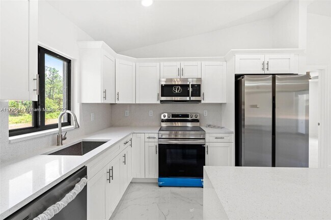 Foto del edificio - 1061 Butler St E