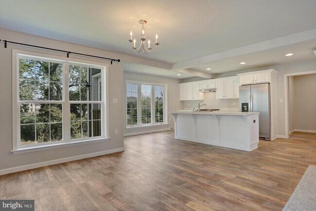 Building Photo - 90 Hoke Farm Way