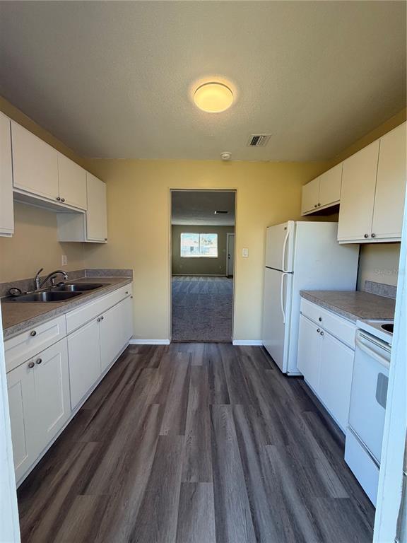 Building Photo - 2744 Botts Landing Rd