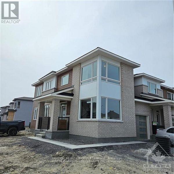 Building Photo - 254 Ormiston Cres