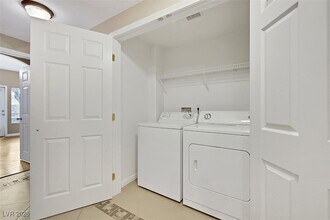 Building Photo - 6160 Rumrill St