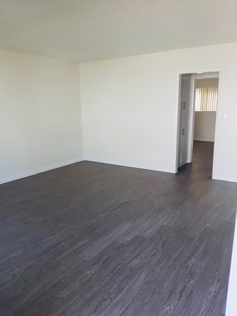 Building Photo - 1151 Walnut Ave