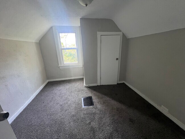 Foto del edificio - 3604 E 117th St