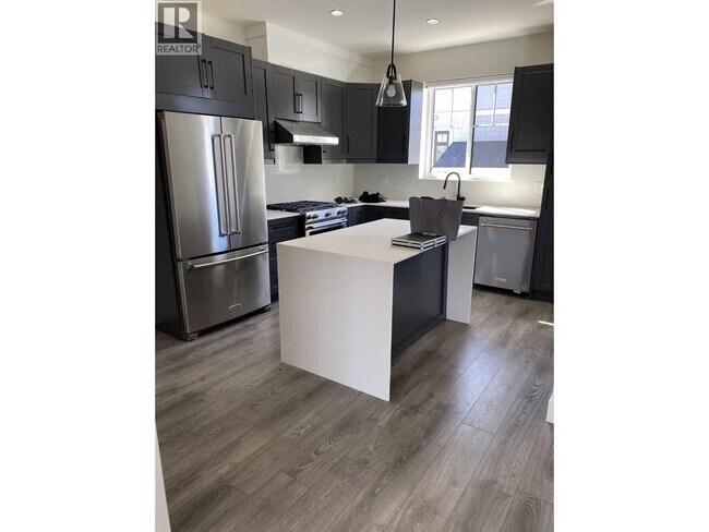 Photo du bâtiment - 769 Ota Ave