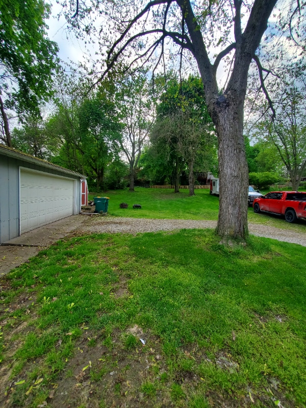 Building Photo - 135 Whitlock St