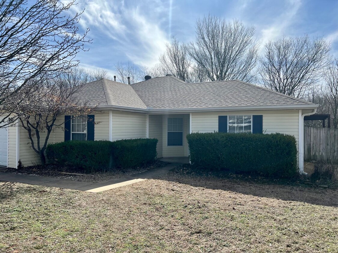 Primary Photo - Adorable house in Lowell, Arkansas