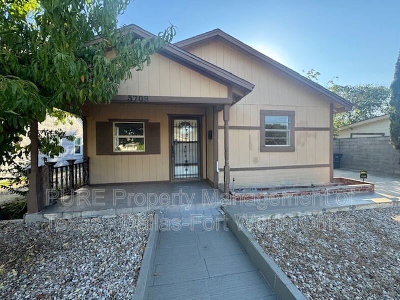 Foto principal - 3709 6th Ave
