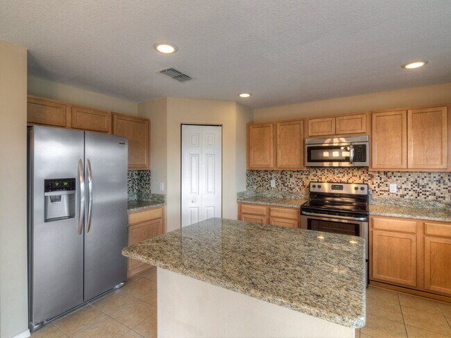 Foto del edificio - 2929 Breezy Meadow Rd