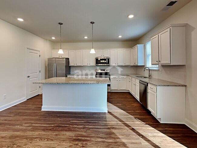 Foto del edificio - 1390 Ashlyn Ct