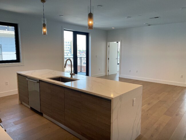 Building Photo - 30 Penniman Rd