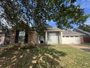 Building Photo - 2213 Washburn Way