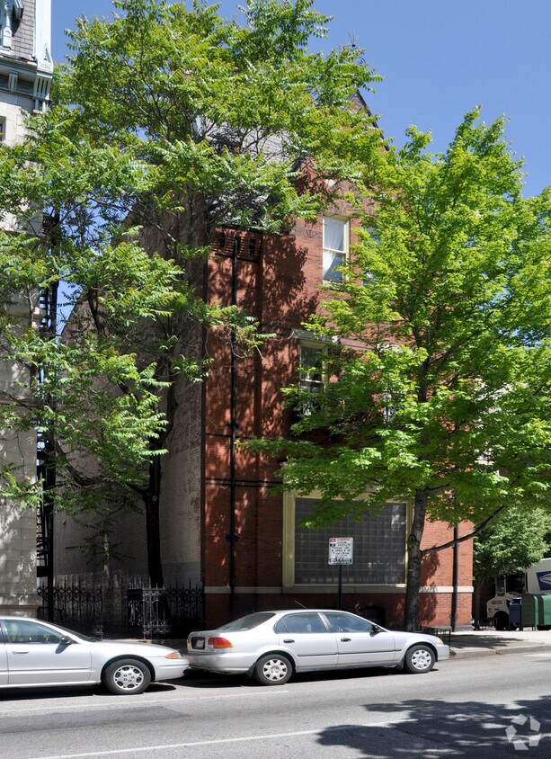 Foto del edificio - 104 Biddle St