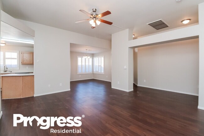 Foto del edificio - 460 Wright Way