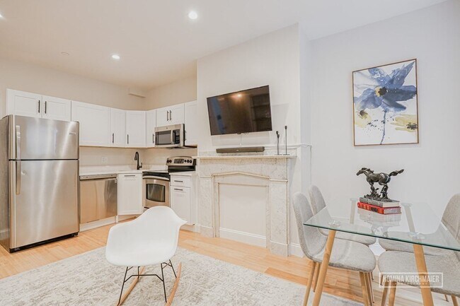 Foto del edificio - 126 Lexington St