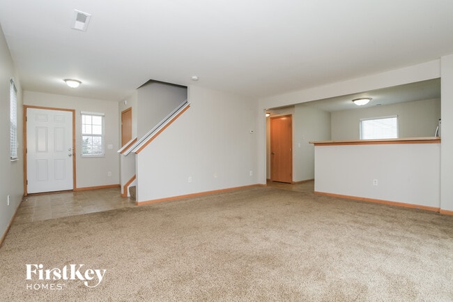Building Photo - 330 Heftner Cir