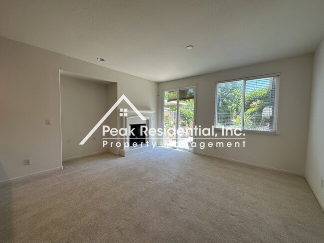 Building Photo - Wonderful Elk Grove 3bd/2ba Home with 2 Ca...