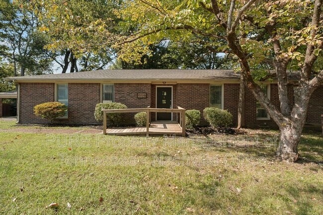 Building Photo - 1001 Glendale Ln