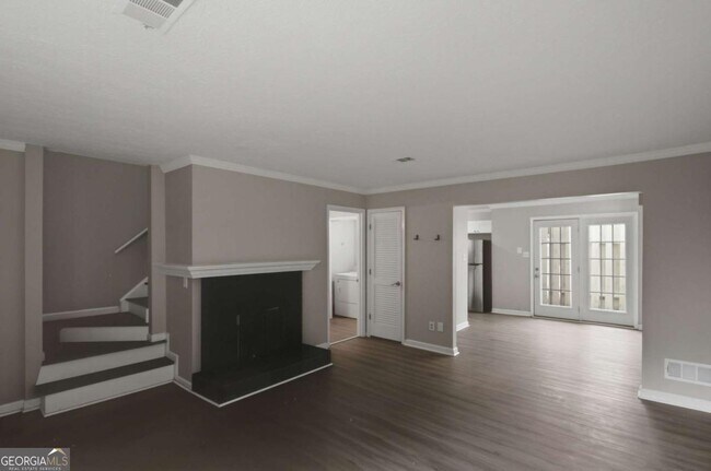 Foto del edificio - 218 Mill Creek Pl
