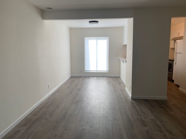 Foto del edificio - Updated 2 bed/1.5 bath condo in Concord