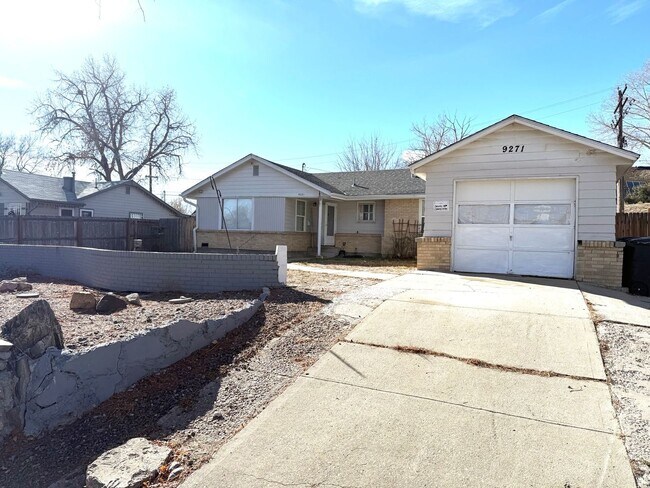 Foto del edificio - Adorable 3 bed/1.5 bath house with yard