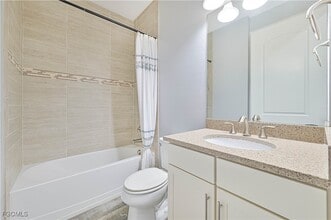 Building Photo - 14589 Laguna Dr