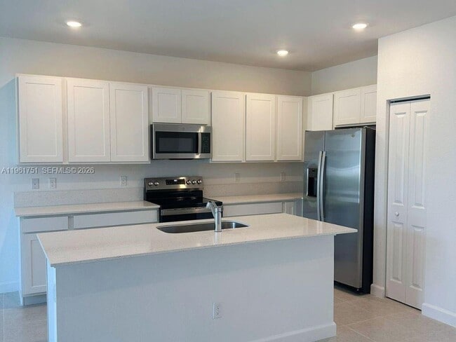 Foto del edificio - 363 SE Crossoak Ln