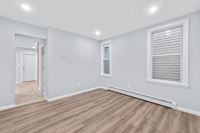 Bedroom - 58 Old Bergen Rd