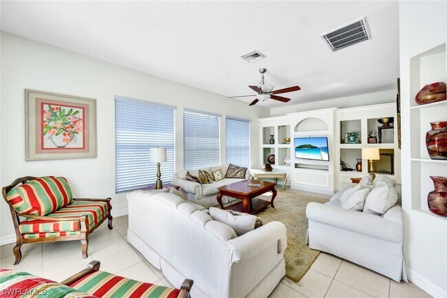 Building Photo - 4418 SW 19th Pl