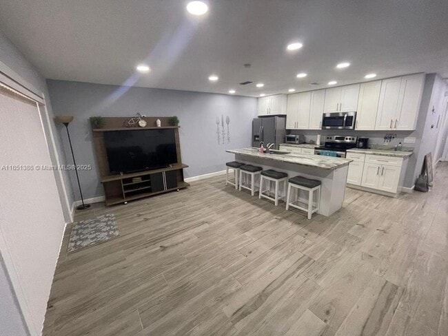 Foto del edificio - 4629 Vilabella Dr