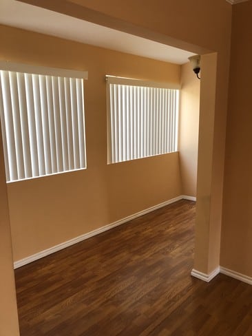 Sun room - 632 W Milford St